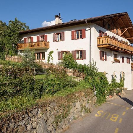 Unterdornerhof Aparthotel Lagundo Luaran gambar