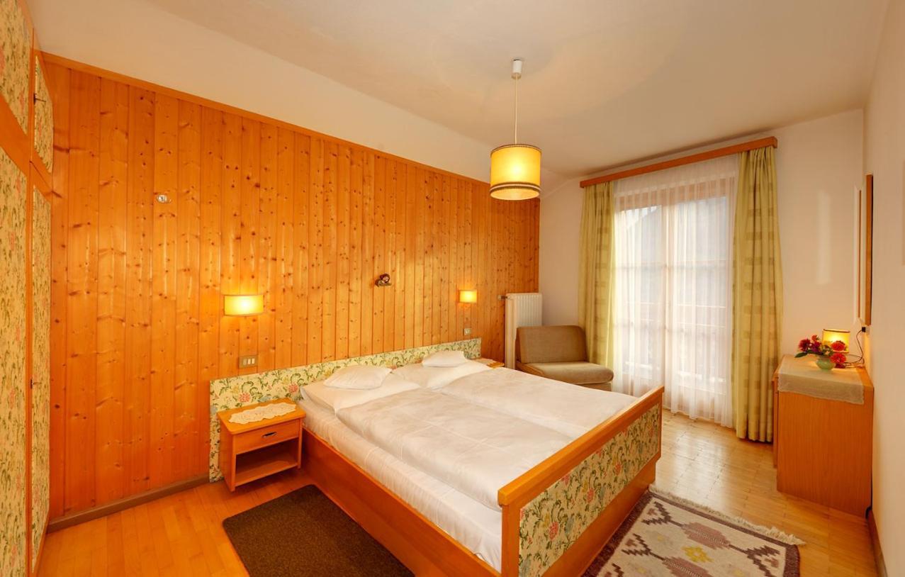 Unterdornerhof Aparthotel Lagundo Luaran gambar
